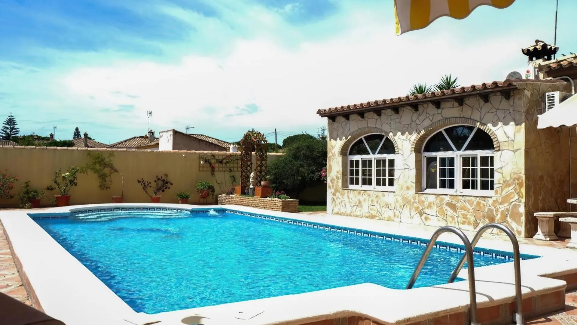 Chalet Con Piscina Privada Arco Iris Chiclana de la Frontera